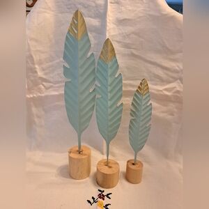 Decorative Green Metal Feather Sculptures with Gold Tips - Home Accents